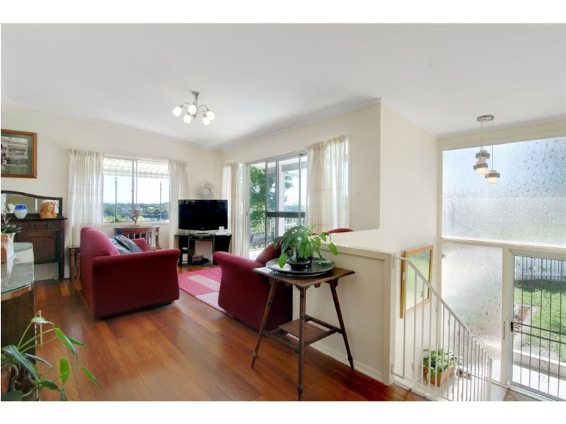 17 Florentine Street, Chermside West QLD 4032