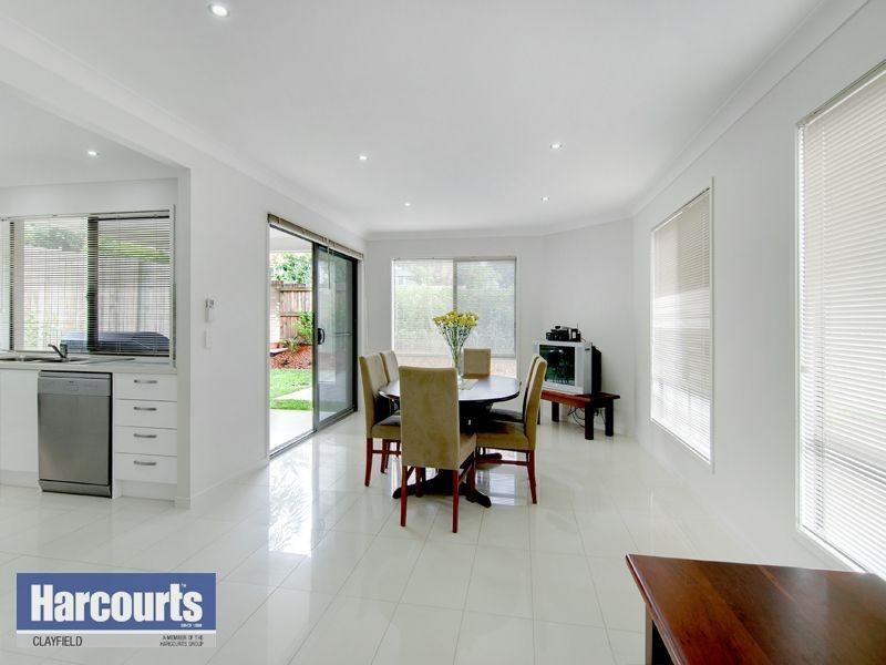 55 Junction Rd, Clayfield QLD 4011
