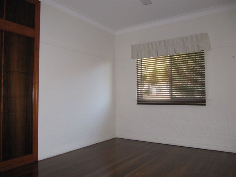 Wavell Heights QLD 4012