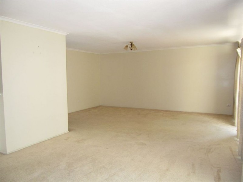 2/77 Sandford St, St Lucia QLD 4067