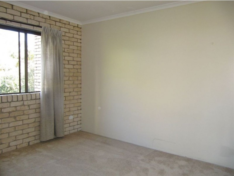 2/77 Sandford St, St Lucia QLD 4067