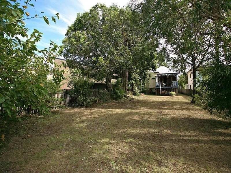 12 Eliza Street, Clayfield QLD 4011