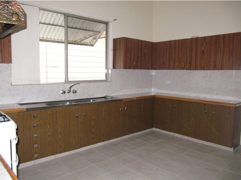 2/10 Lisson Grove, Wooloowin QLD 4030