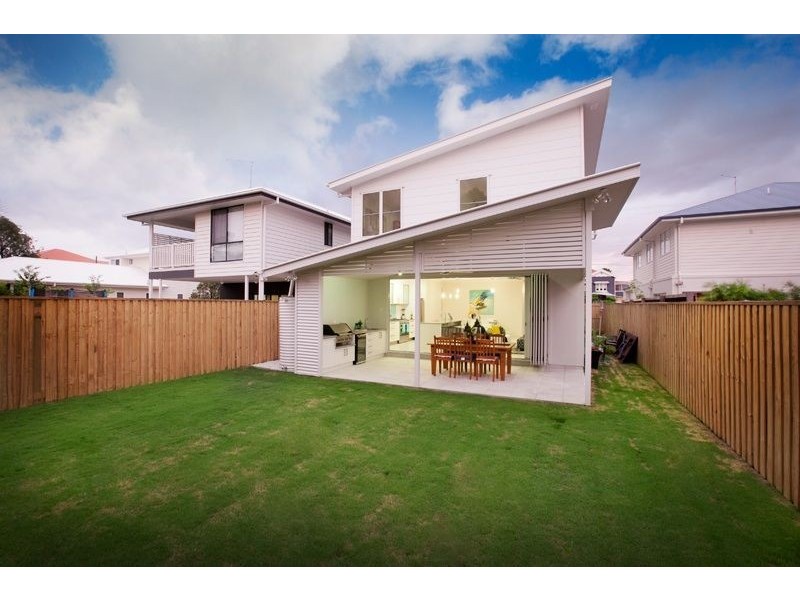 27 Webster Avenue, Hendra QLD 4011