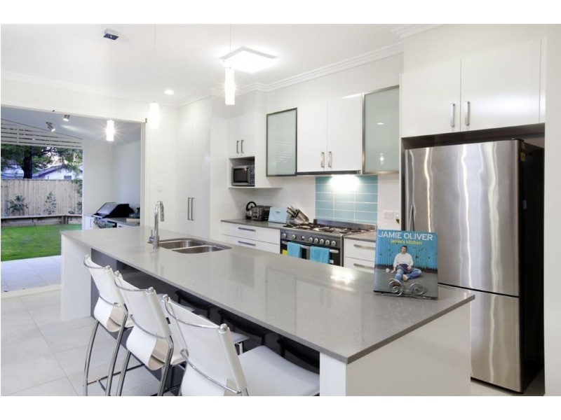 27 Webster Avenue, Hendra QLD 4011