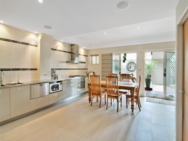 10/12 Haig Street, Clayfield QLD 4011