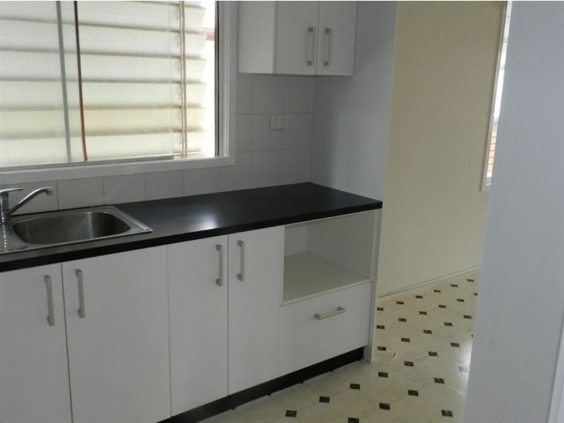 64 Stoneleigh St, Albion QLD 4010