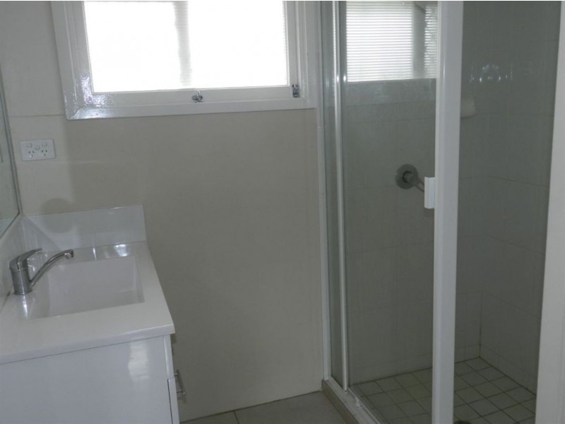 64 Stoneleigh St, Albion QLD 4010