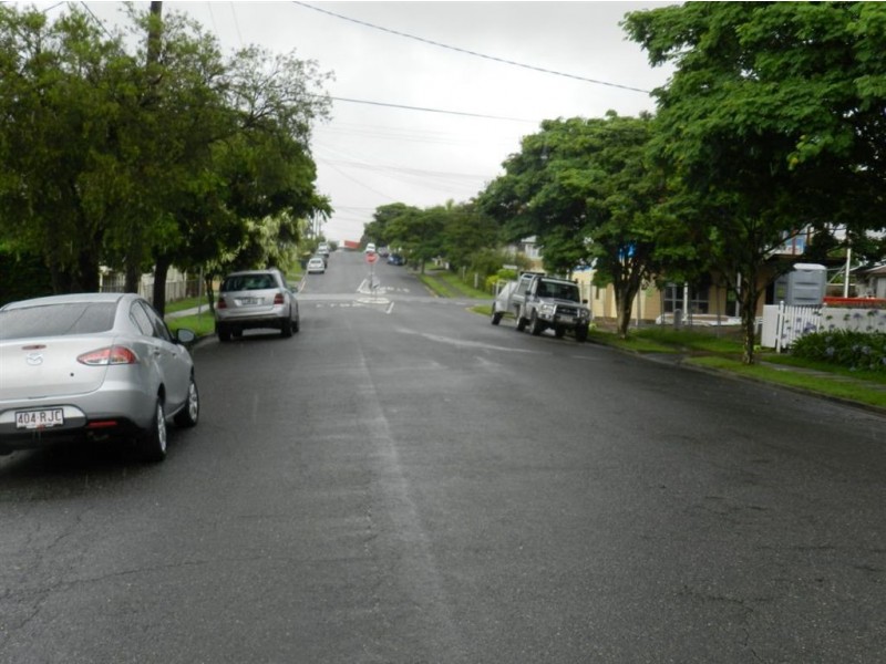 64 Stoneleigh St, Albion QLD 4010