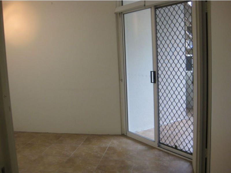 Unit 8 Cnr Bellevue Terrace & Sandgate Road, Clayfield QLD 4011