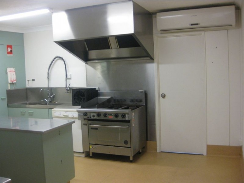 Unit 8 Cnr Bellevue Terrace & Sandgate Road, Clayfield QLD 4011