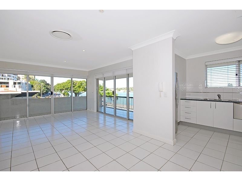 3/260 Kingsford smith drive, Hamilton QLD 4007