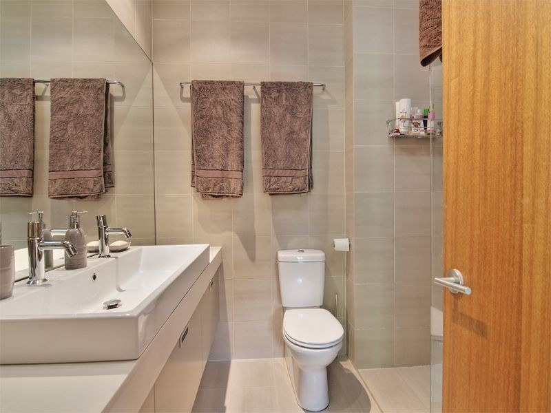 12 Haig Street, Clayfield QLD 4011