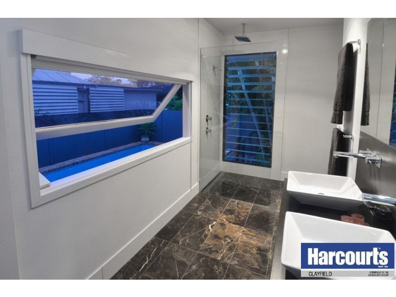 9 Taabinga Street, Wavell Heights QLD 4012