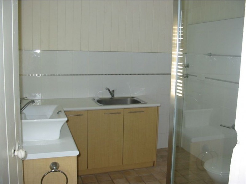 43 Wakefield St, Albion QLD 4010