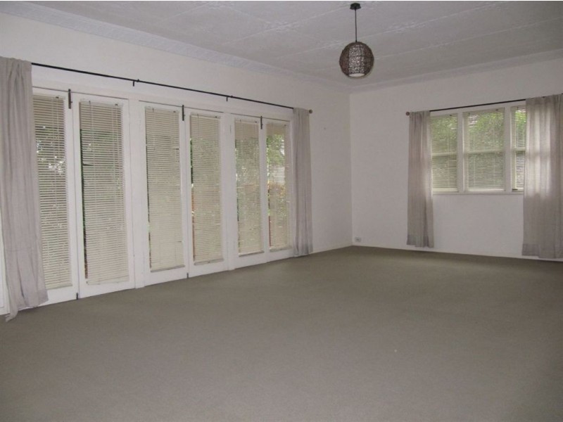 34 Highlands St, Wavell Heights QLD 4012