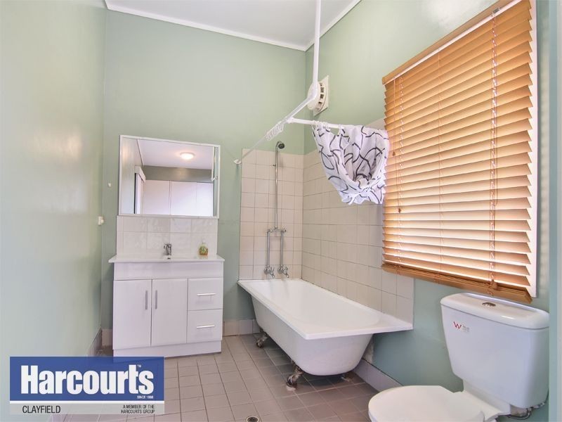 12 Newmarket Street, Hendra QLD 4011