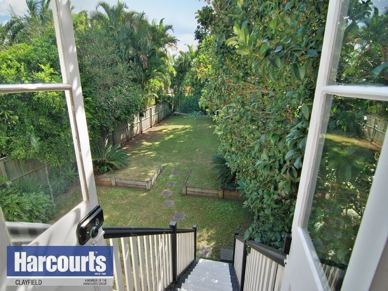 12 Newmarket Street, Hendra QLD 4011