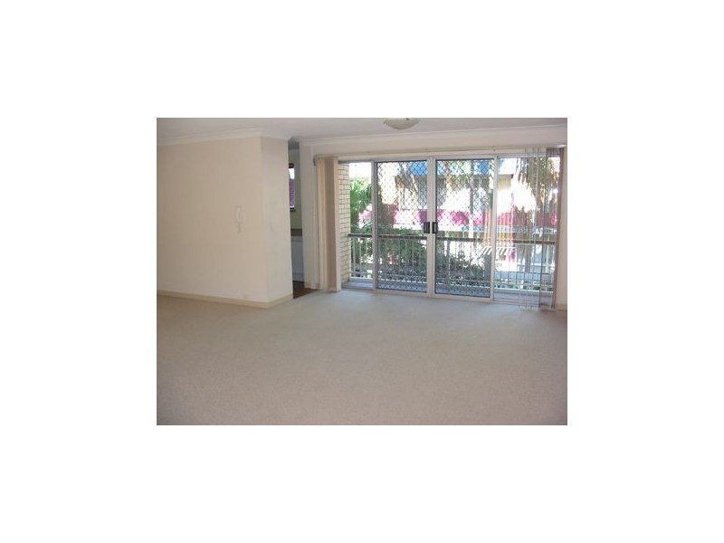 2/260 Kingsford Smith Drive, Hamilton QLD 4007