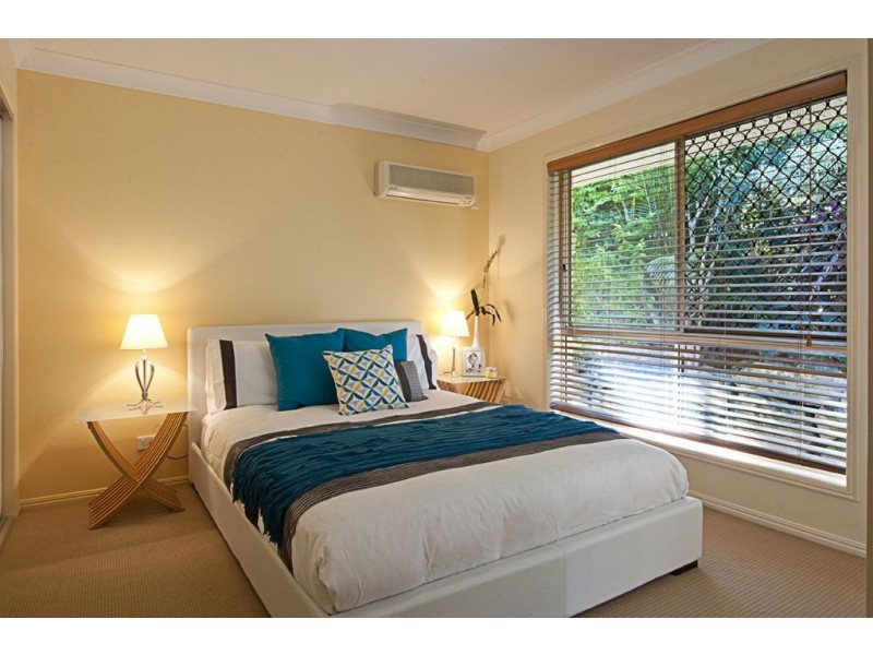 10 Sunblest Court, Eatons Hill QLD 4037