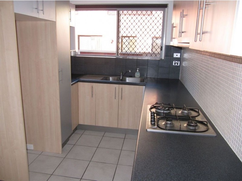 2/22 Welllington St, Wooloowin QLD 4030