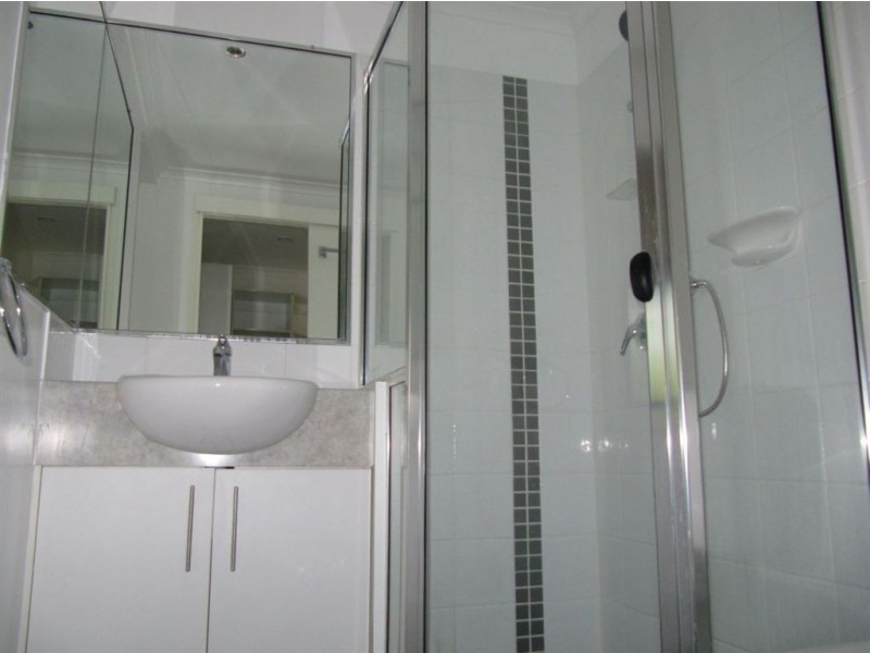 2/22 Welllington St, Wooloowin QLD 4030