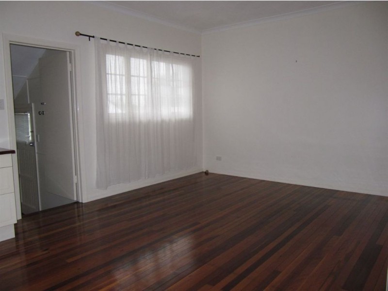 34 Highlands St, Wavell Heights QLD 4012