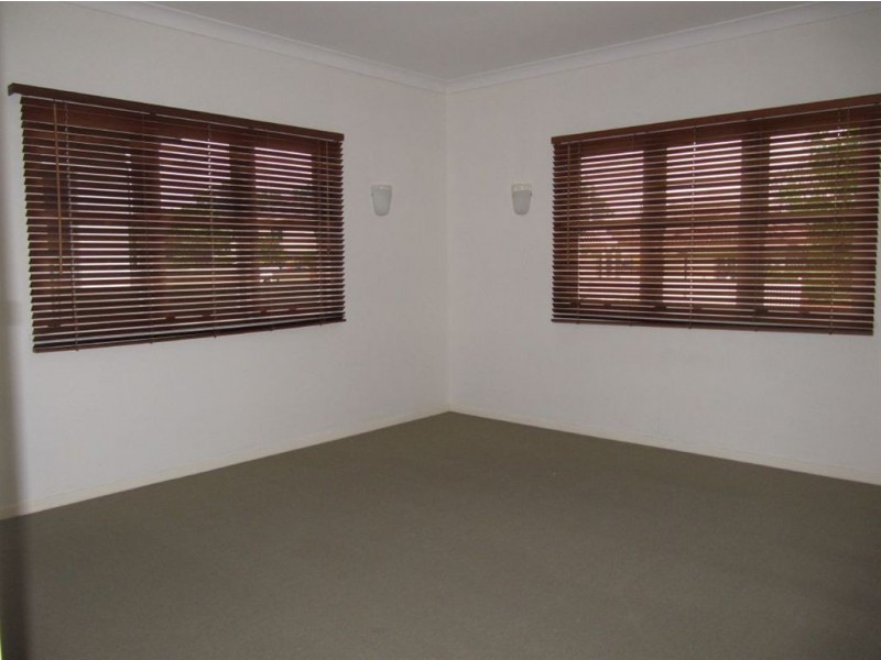 34 Highlands St, Wavell Heights QLD 4012