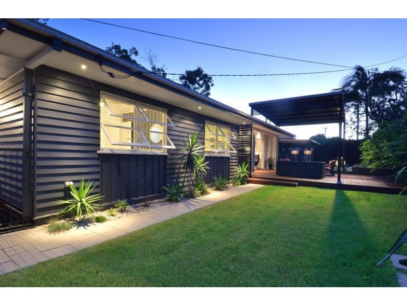 9 Taabinga St, Wavell Heights QLD 4012