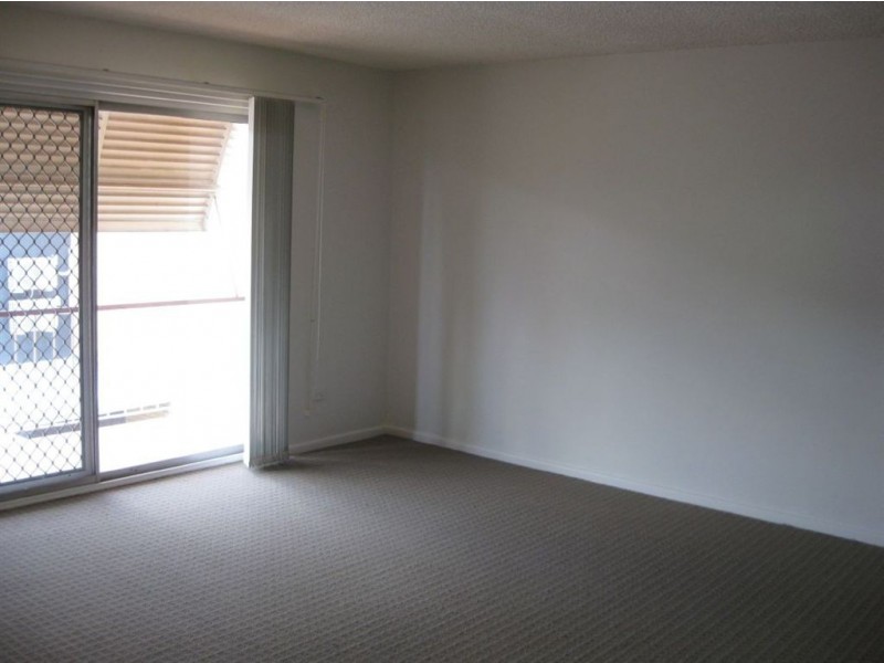 3/10 Stopford St, Wooloowin QLD 4030