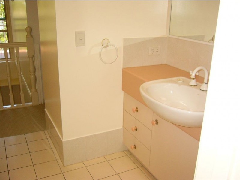 133 Bilsen Rd, Wavell Heights QLD 4012