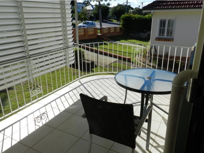 6 Highcrest St, Wavell Heights QLD 4012