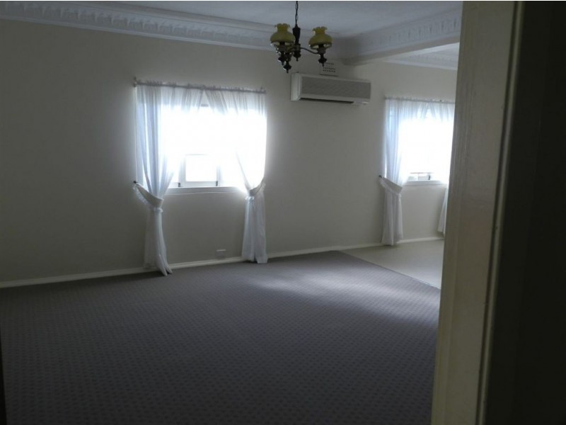 6 Highcrest St, Wavell Heights QLD 4012