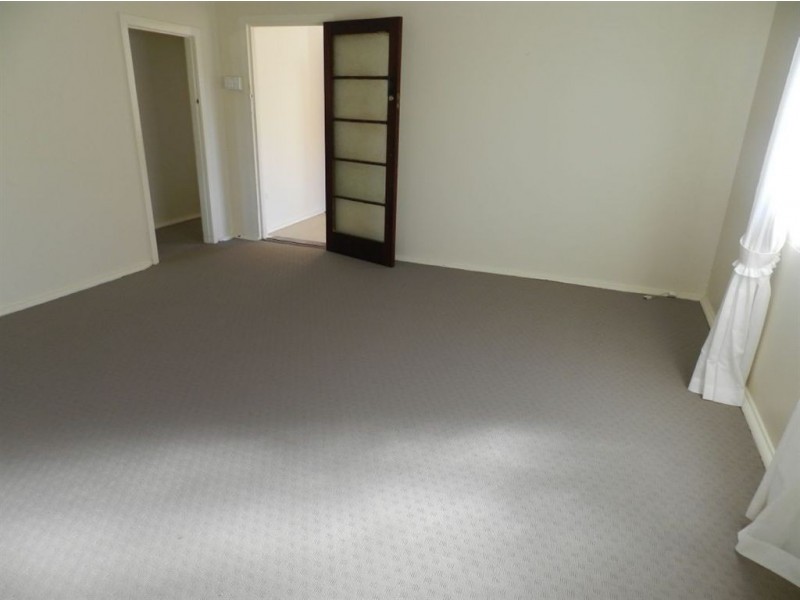6 Highcrest St, Wavell Heights QLD 4012