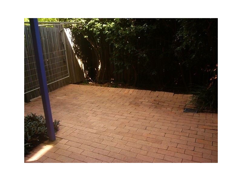 4/30 Willmington St, Wooloowin QLD 4030