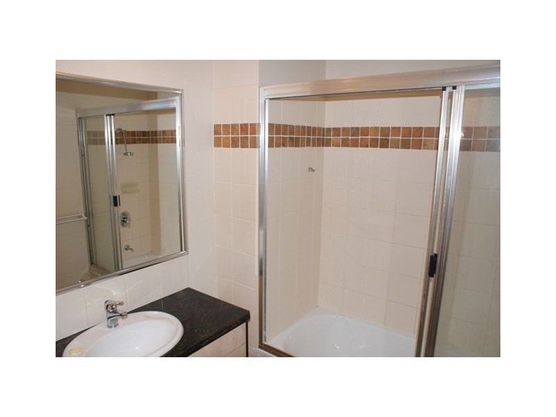 3/25 Collins St, Clayfield QLD 4011