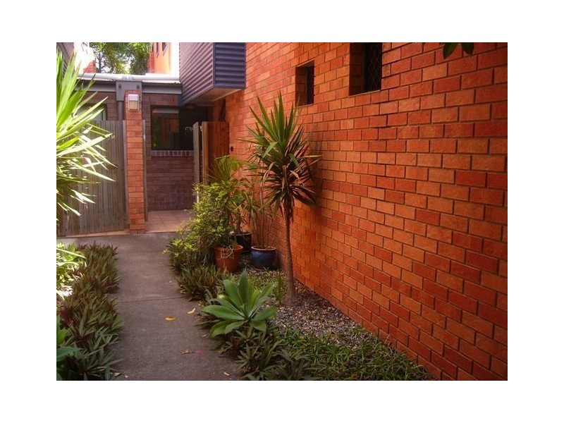 4/30 Willmington St, Wooloowin QLD 4030