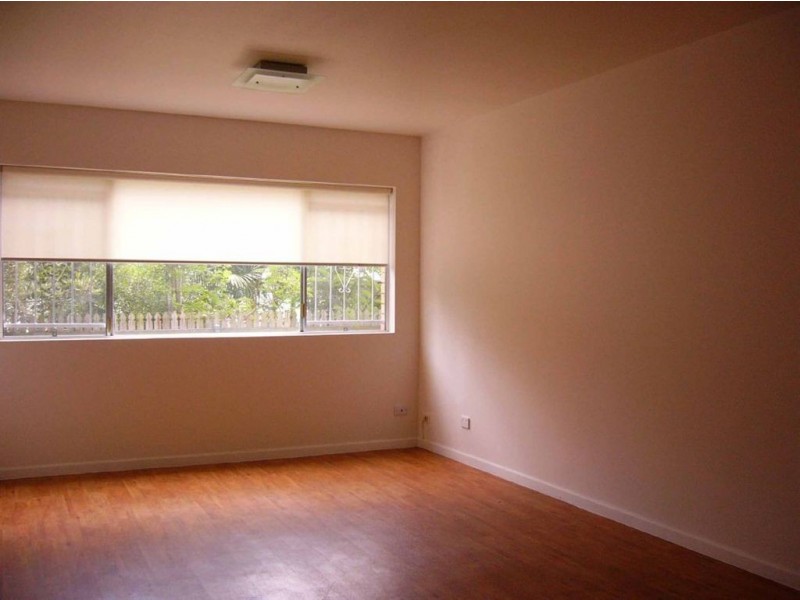 1/12 Cooma St, Clayfield QLD 4011