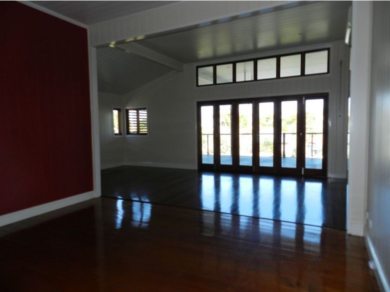 26 Seventh Ave, Windsor QLD 4030