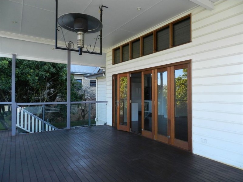 26 Seventh Ave, Windsor QLD 4030