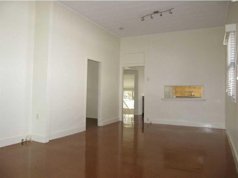 33 Wakefield St, Albion QLD 4010