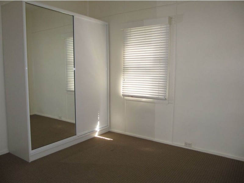 33 Wakefield St, Albion QLD 4010