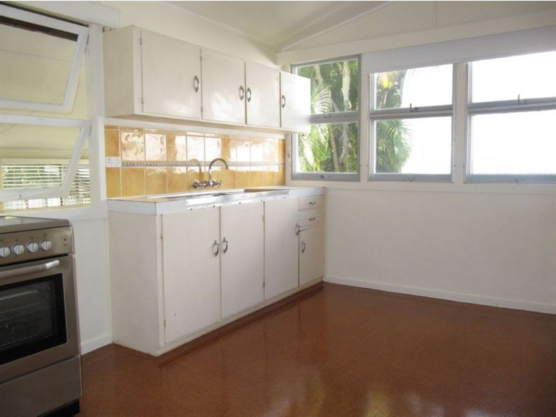 33 Wakefield St, Albion QLD 4010