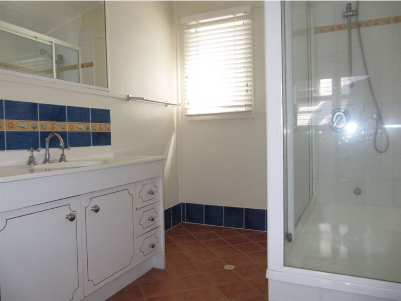 33 Wakefield St, Albion QLD 4010