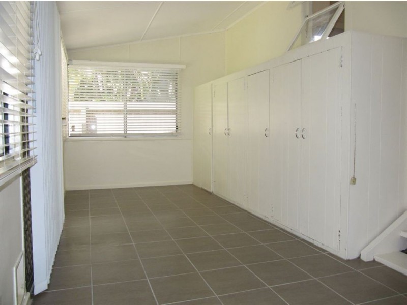 33 Wakefield St, Albion QLD 4010