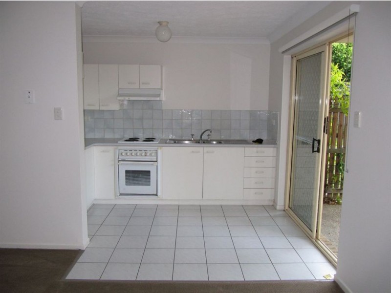 2/18 Hilda St, Hamilton QLD 4007