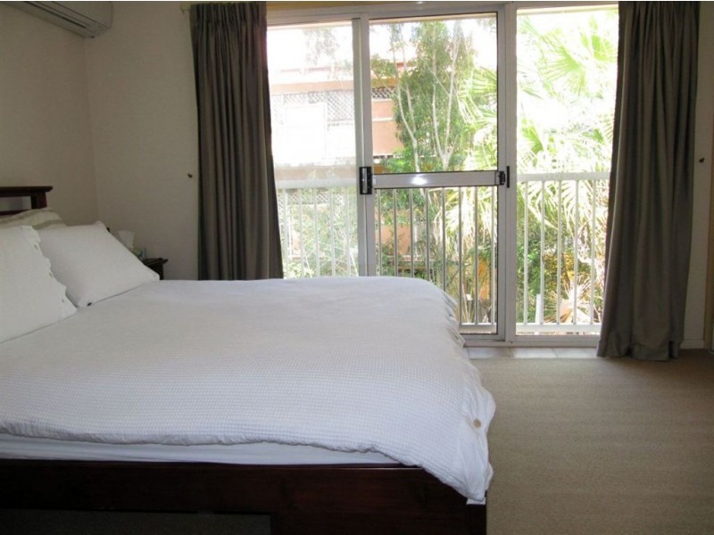 10/12 Wolseley St, Clayfield QLD 4011