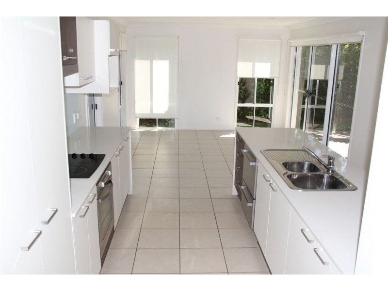 12 Macarthur St, Banyo QLD 4014