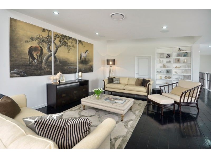 61 Raceview Avenue, Hendra QLD 4011