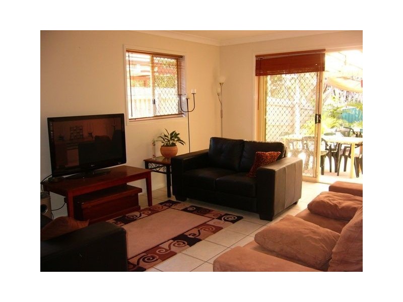 22 Stoneleigh St, Albion QLD 4010